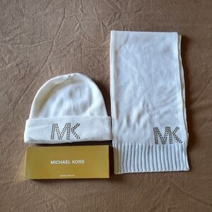 Michael Kors Cream Scarf & Beanie Hat Set